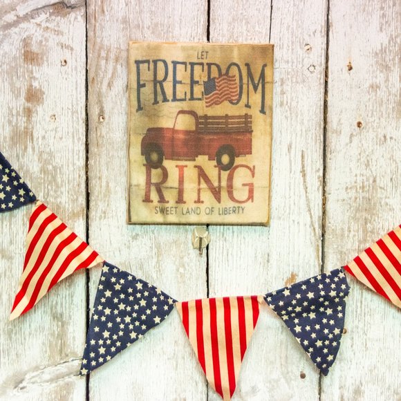 Rustic Beeswax Dipped Canvas Sign LET FREEDOM RING USA America 4th of July Decor - Picture 2 of 4